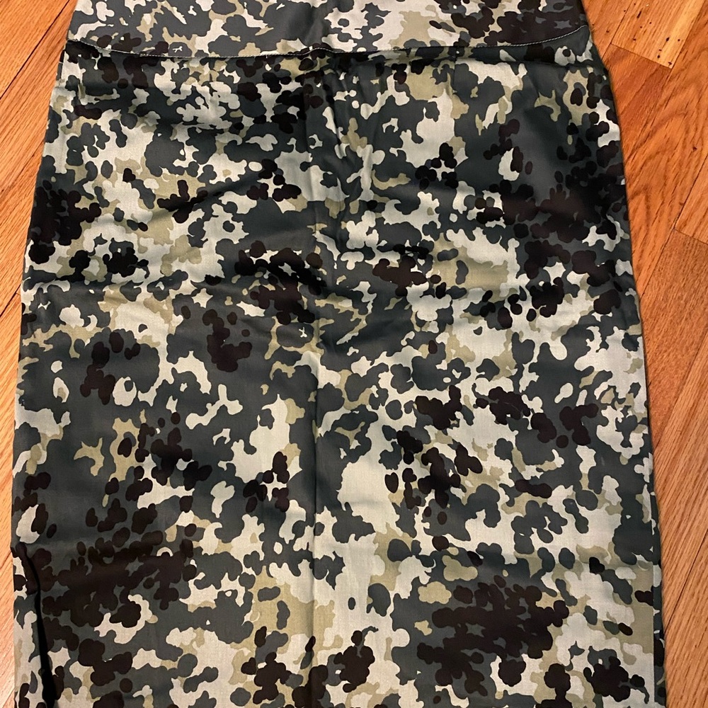 Fatigue styled skirt size 12 NWT